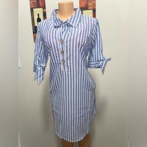 J CEE DRESS STRIPED WHITE/  BLUE TIED SLEEVES SIZE XL